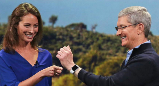 Christy Turlington Burns Apple Watch